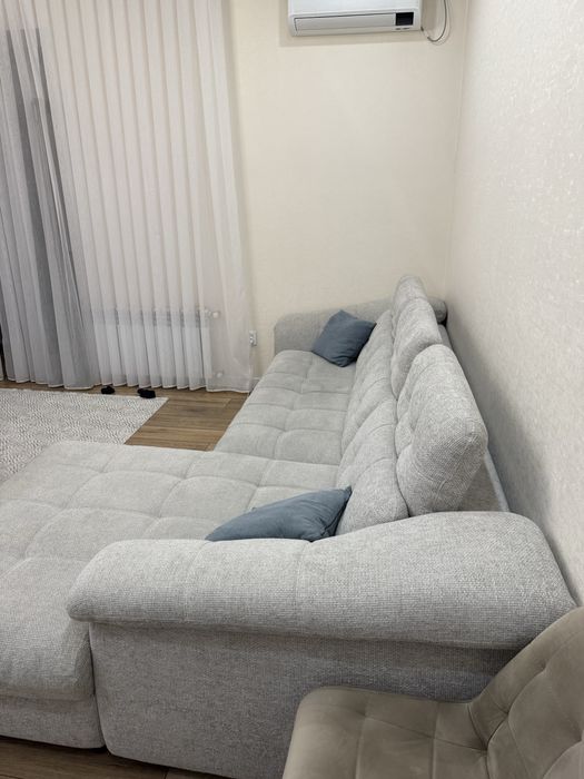 Продам диван угловой