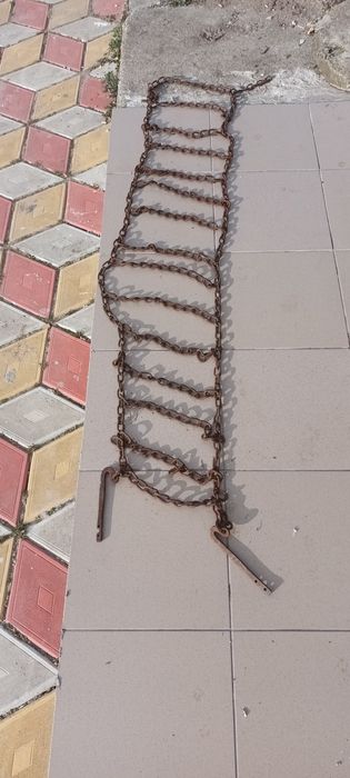 Plase lanț 4x2 sau 4x4