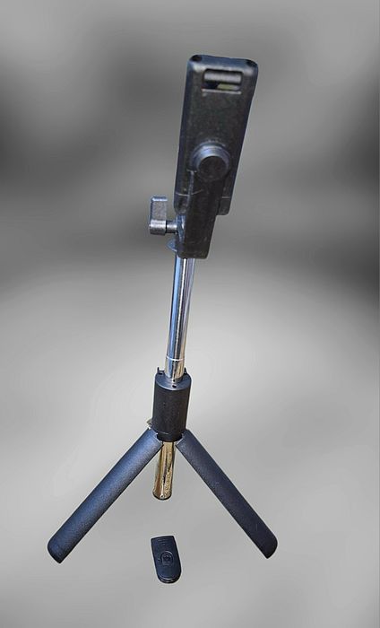 Блутуут/Bluetooth/статив/държач и селфи стик за камера или телефон