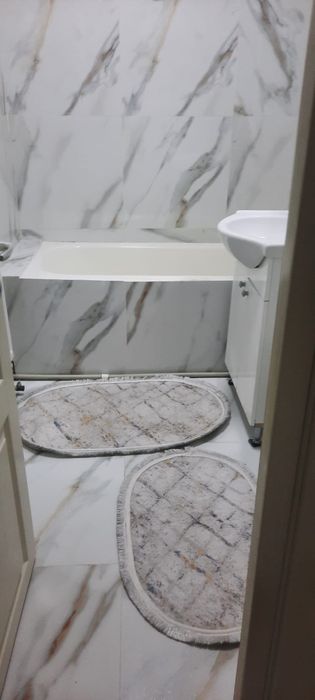 Inchiriez apartament cu 3 camere