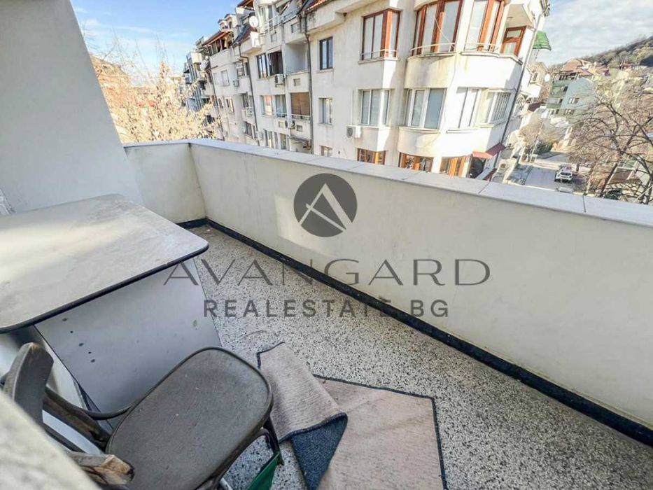 Продава се Тристаен апартамент в Пловдив, Център - 100 кв.м за 994 €/кв.м - Снимка #8