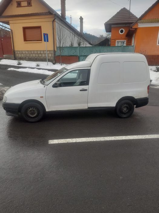 V ând Seat Inca 1.9 an 2003 taxe la zi