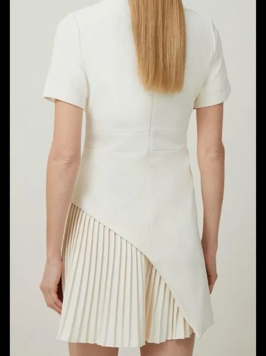 Нова бежова рокля Karen Millen, размер М/Л, UK 12