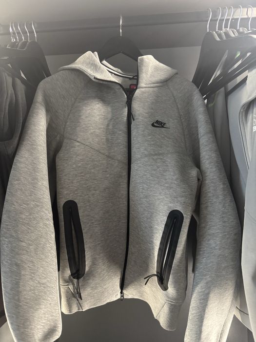 Оригинален комплект Nike Tech Fleece S