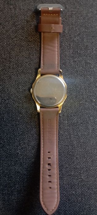 Продам часы механические СССР