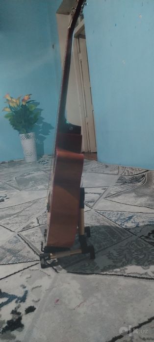 Caravan gitara yangi ishlamagan