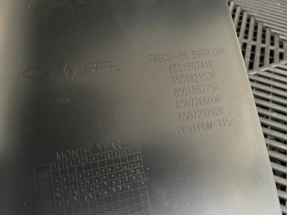 Bara spate Renault Arkana noua originala Renault