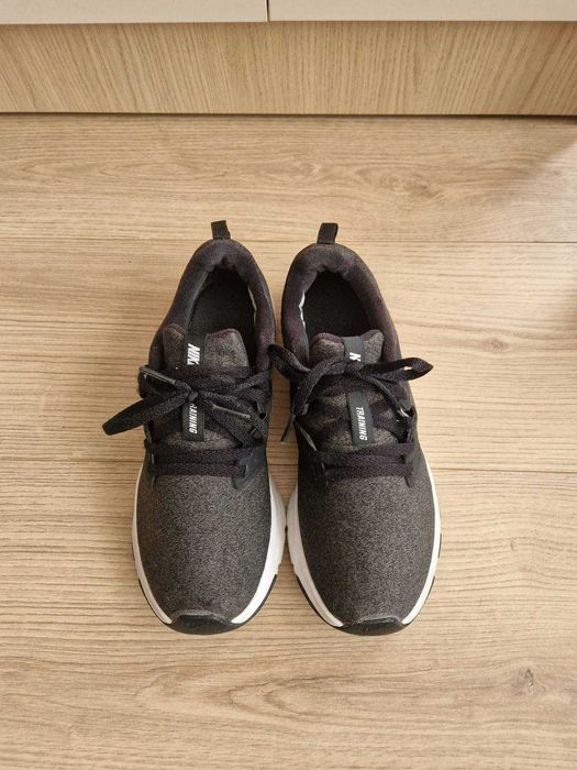 Маратони Nike, 36 номер
