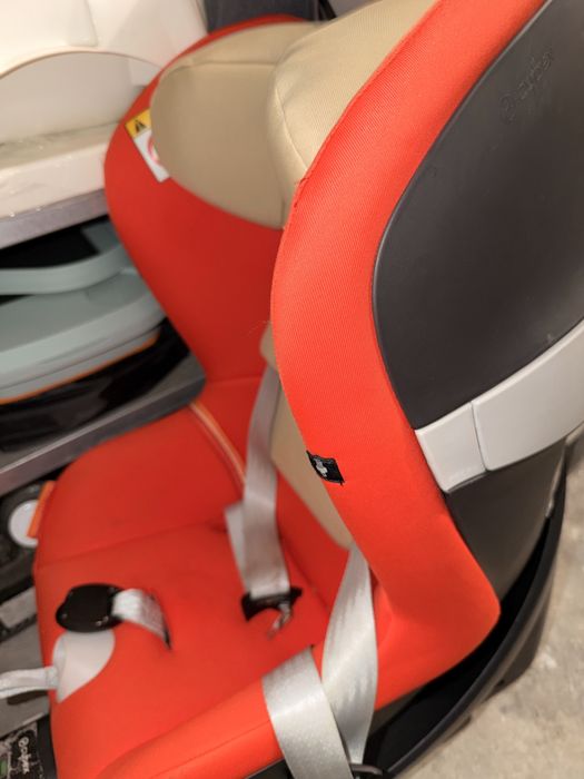 Cybex Syrona m2 + Isofix база