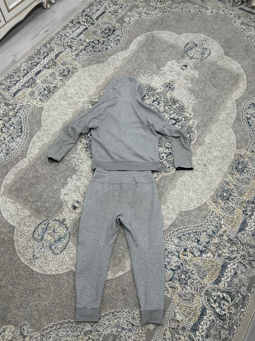 Nike tech fleece