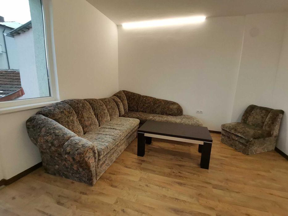 Дава се под наем Двустаен апартамент в Бургас, Меден рудник - зона А - 70 кв.м за 255 € - Снимка #1