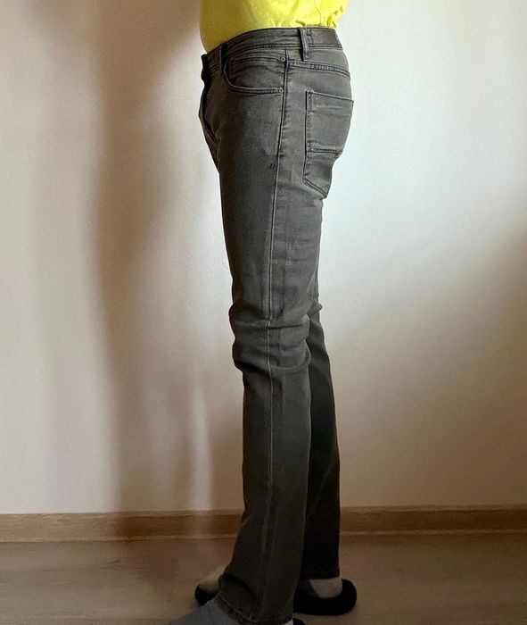 Blugi Bershka skinny fit
