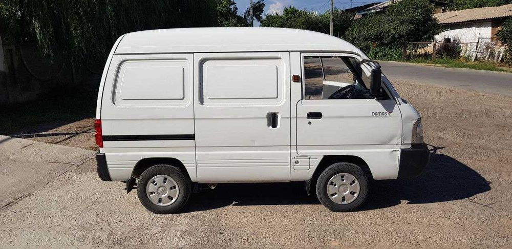 Chevrolet damas van