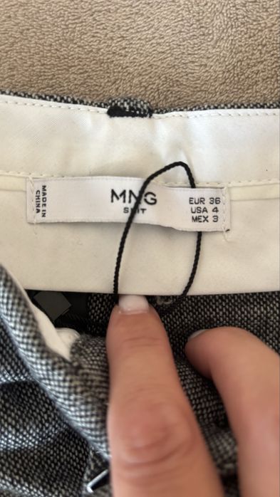 Mango / стилен дамски панталон Манго