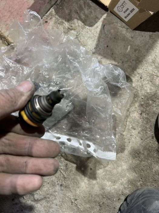 Продам форсунку на passat b3