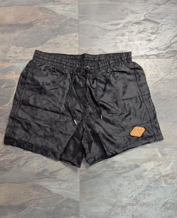 Стилни мъжки плажни шорти KARL LAGERFELD – комфорт и визия за лятото!