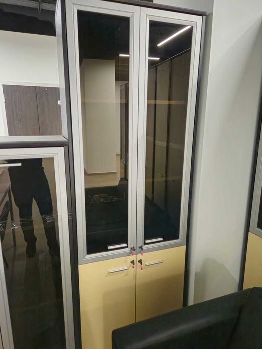 Стулья, кресла, шкафы