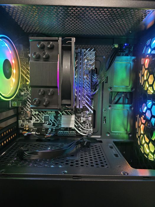 Core i5 12400F. Asus Prime H610