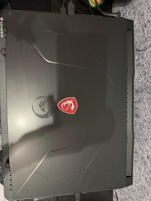 MSI Bravo 15 (Геймърски Лаптоп)