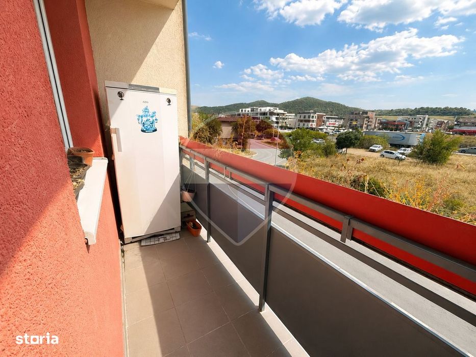 Apartament 2 camere cu 2 balcoane si parcare subterana, Str. Eroilor