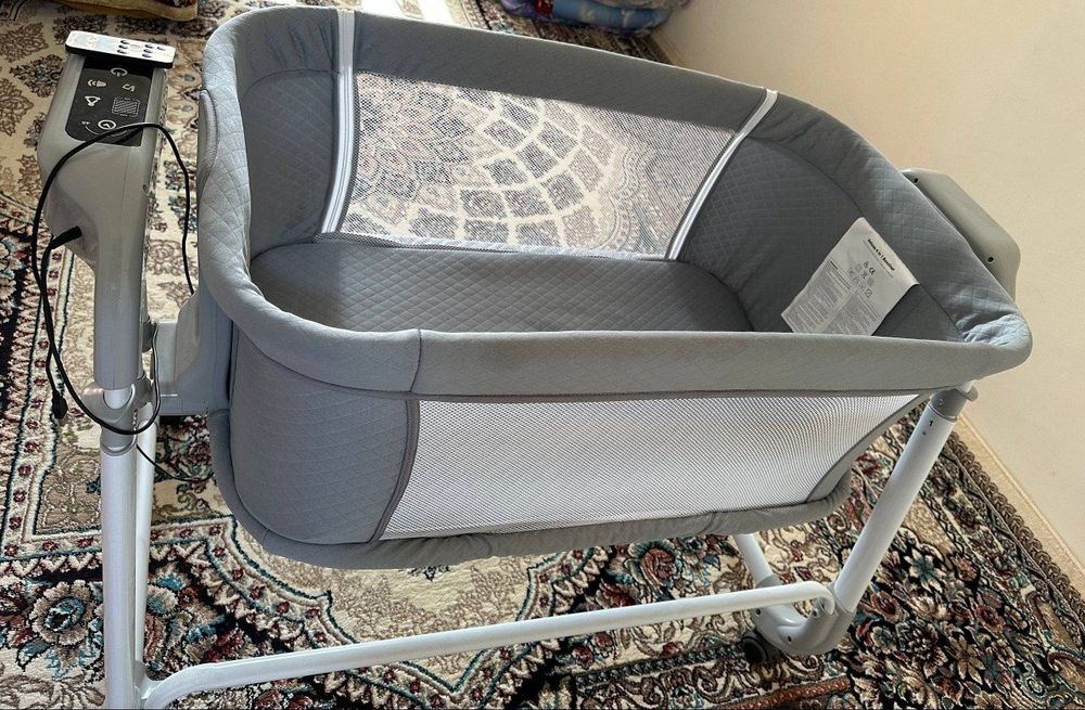 Bolalar uchun elektr yordamida o'zi qimirlaydigan,tebranadigan elektro