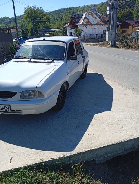 VÂND sau SCHIMB Dacia 1310 motor 1.4