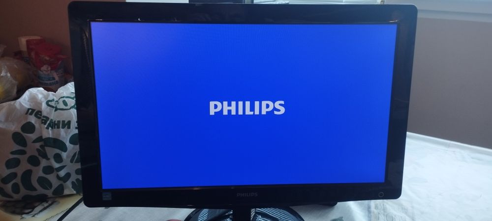 Монитор PHILLIPS 19 инча с вградени говорители