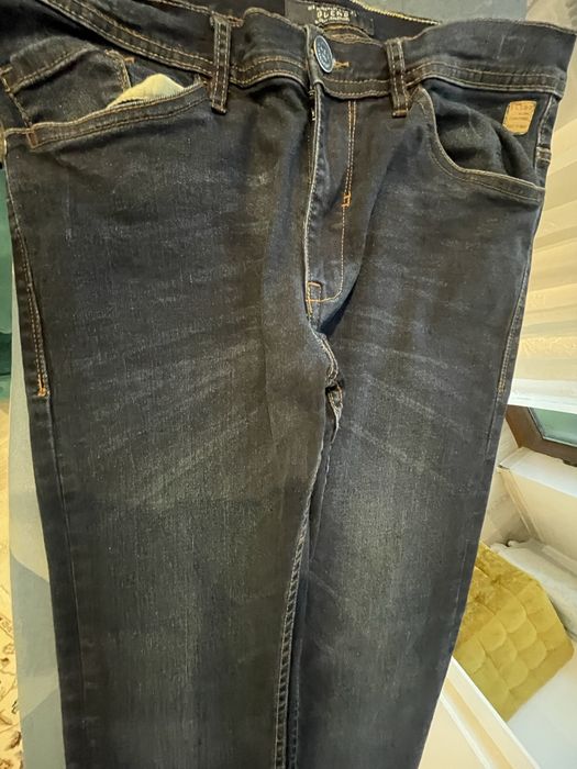 Blugi barbati marimea M