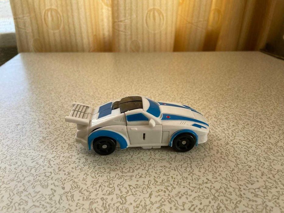 Машинки трансформеры разные