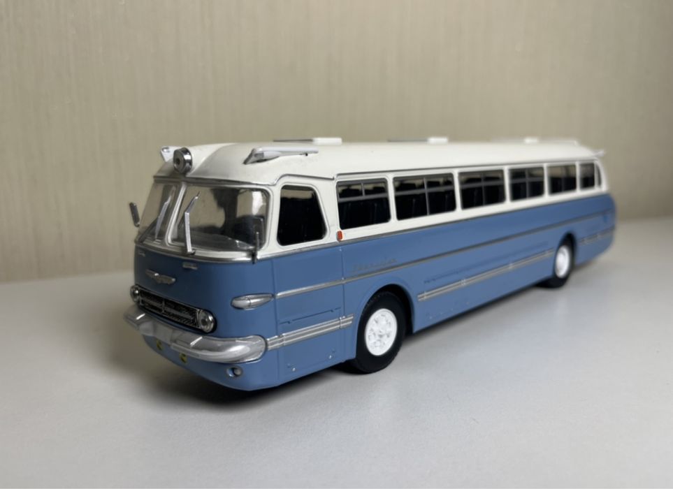 Продам 1:43 грузовики автобусы