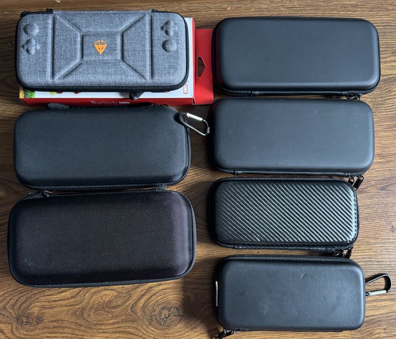 Калъфи за Nintendo Switch оригинални