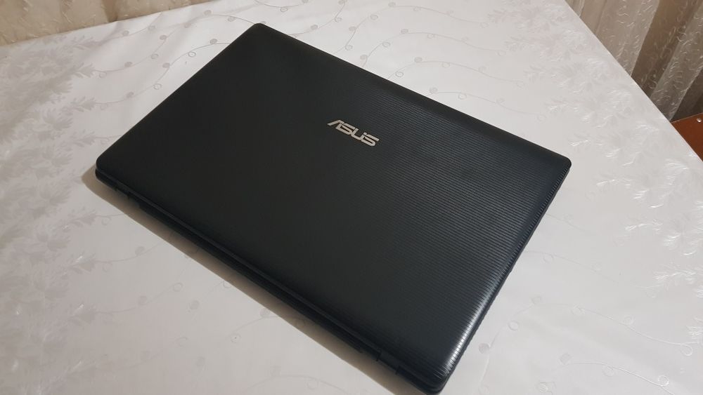 ASUS notebook realni oladigonla aloqaga chiqila narxini kelishamz
