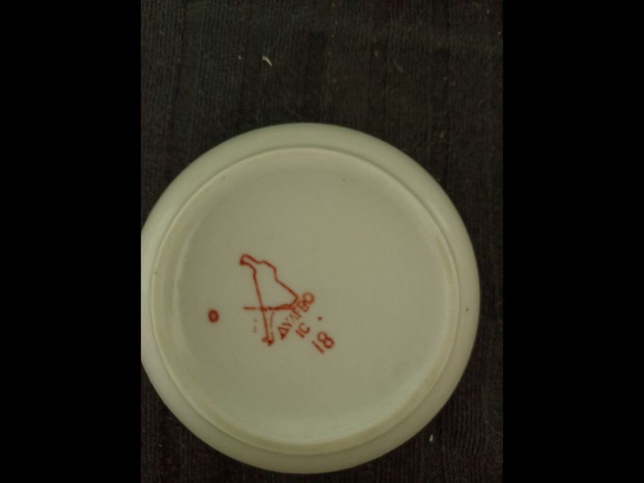 Солонка и горчичница