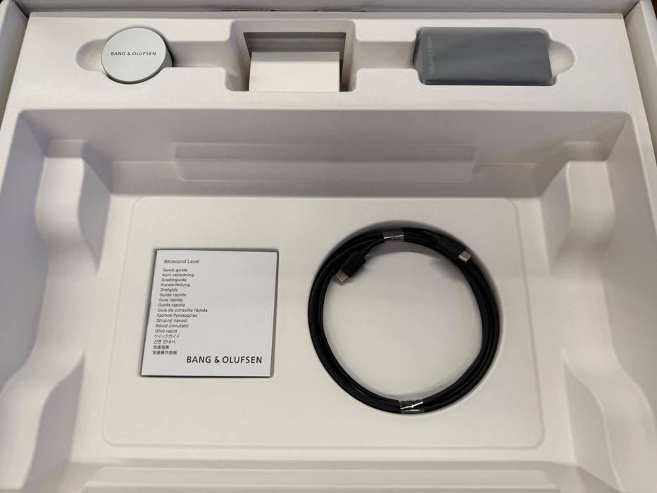 Boxa portabila Bang & Olufsen Beosound Level noua