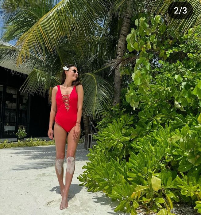 Нов уникален бански модел в червено