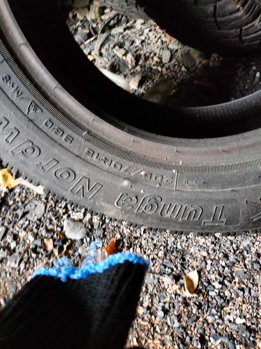 Продам Зимние Шины