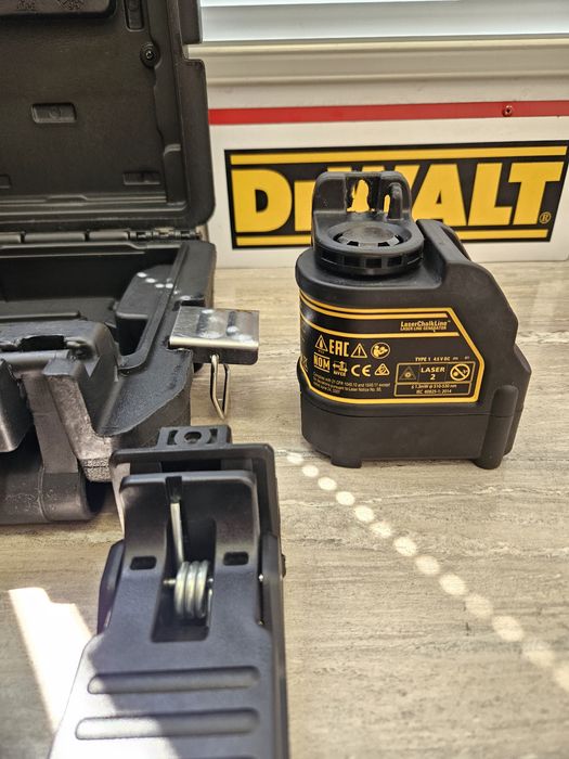 Dewalt Линеен Лазерен Нивелир DW088CG