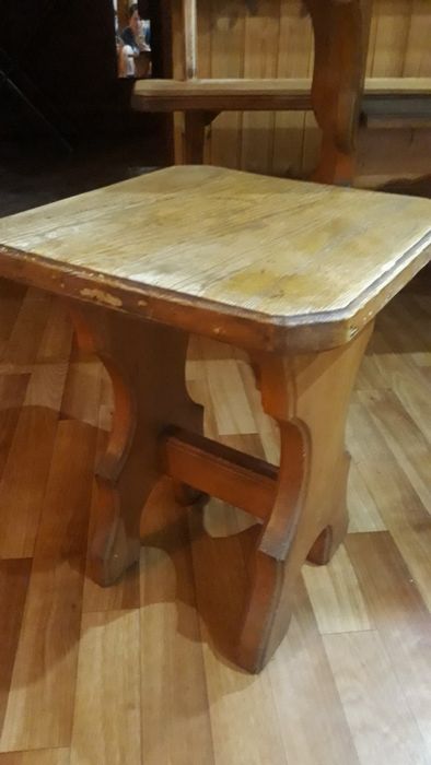 Стол деревянный,ручная работа