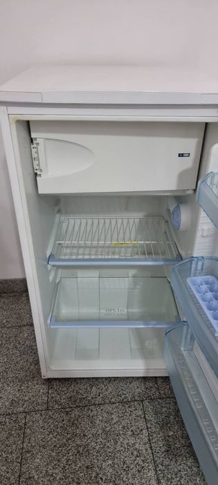 Frigider impecabil