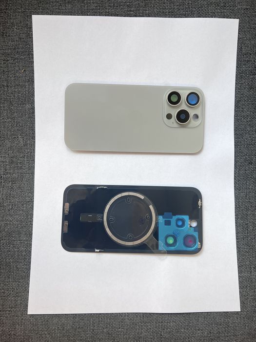 Sticla iPhone 15 Pro Natural Titanium