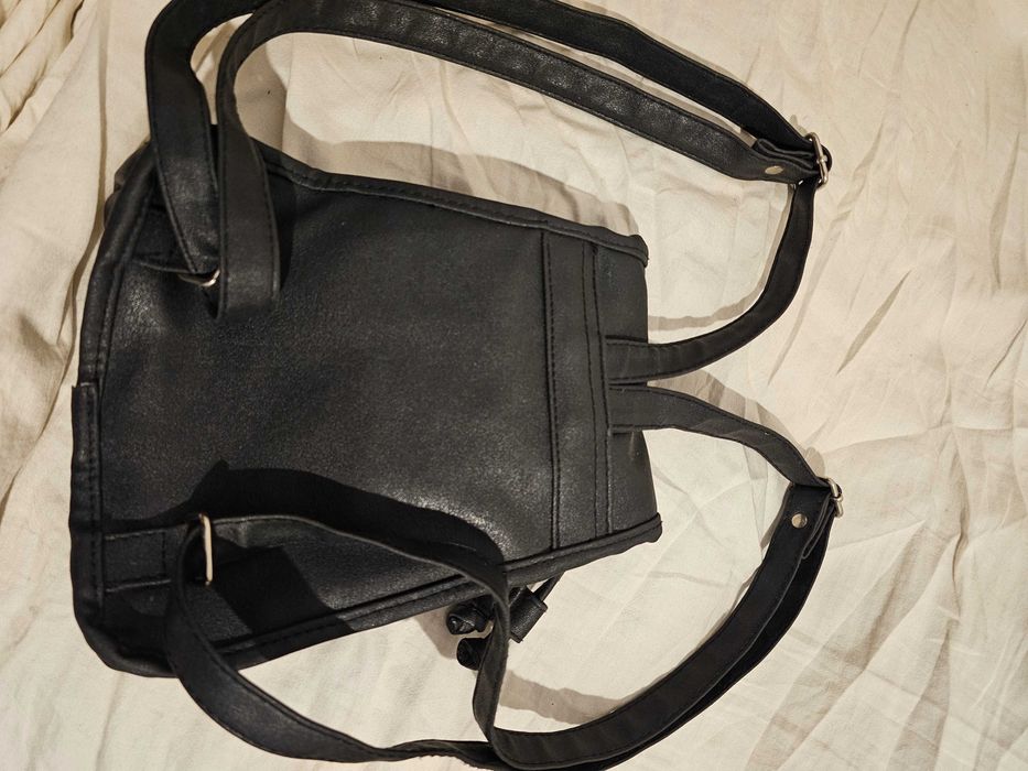 vand rucsac mic dama marca SAKKI
