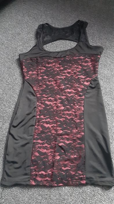 Продам облегающие платья