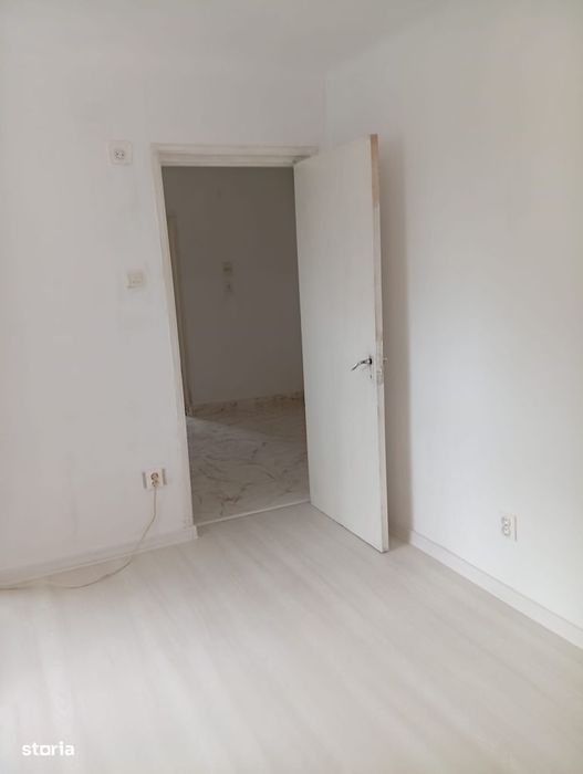 Direct proprietar vand apartament 2 camere , Aleea Lamotesti ,Berceni!