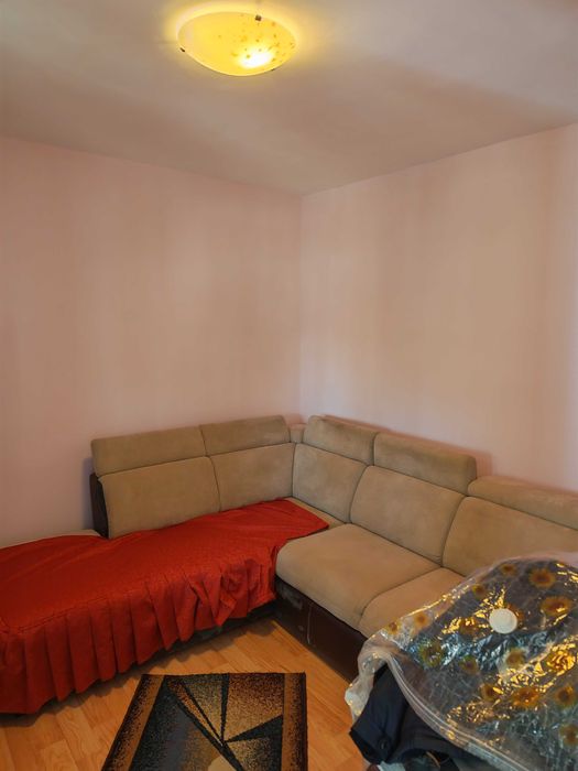 Casa de vanzare com Poroschia(sat Calomfiresti)