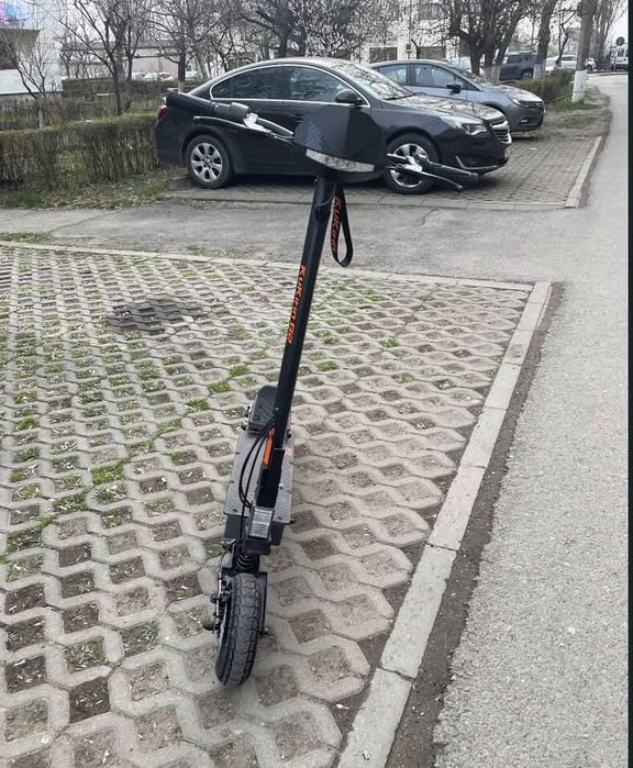 Vand sau schimb  kukirin G2 urgent