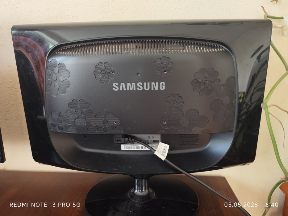 Samsung SyncMaster 2233SW 21.5" Full HD