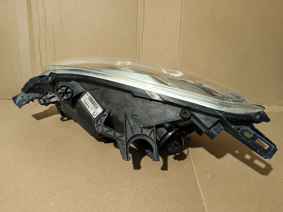 Фар за Citroen Berlingo / Peugeot Partner