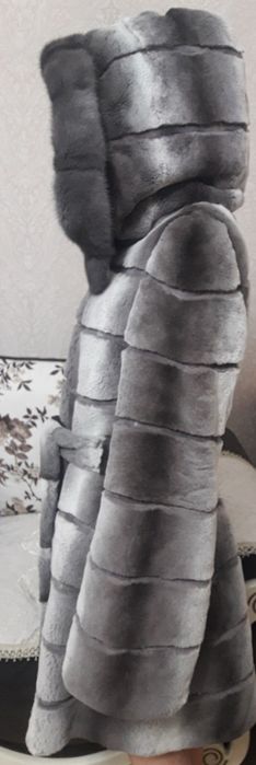 Шуба с капюшоном