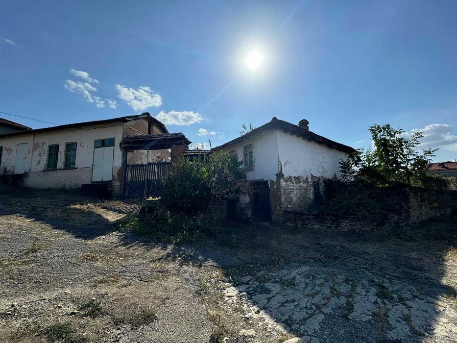 Продава се Къща в с. Пресяка, Област Ловеч - 242 кв.м за 74 €/кв.м - Снимка #9