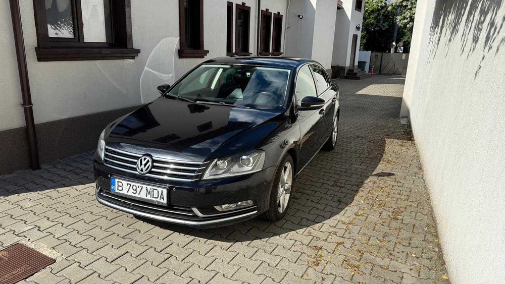 VOLKSWAGEN Passat 2011